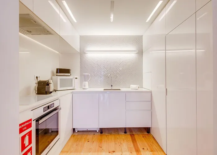 Akicity Mouraria Foliage * Lizbona